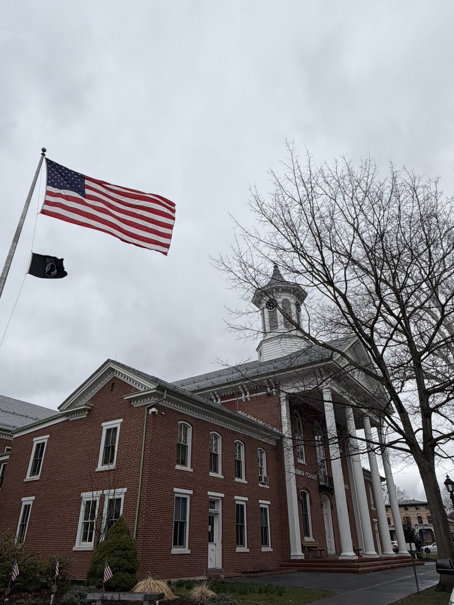 Lori Ciesla❤️🤍💙🇺🇸 tweet media