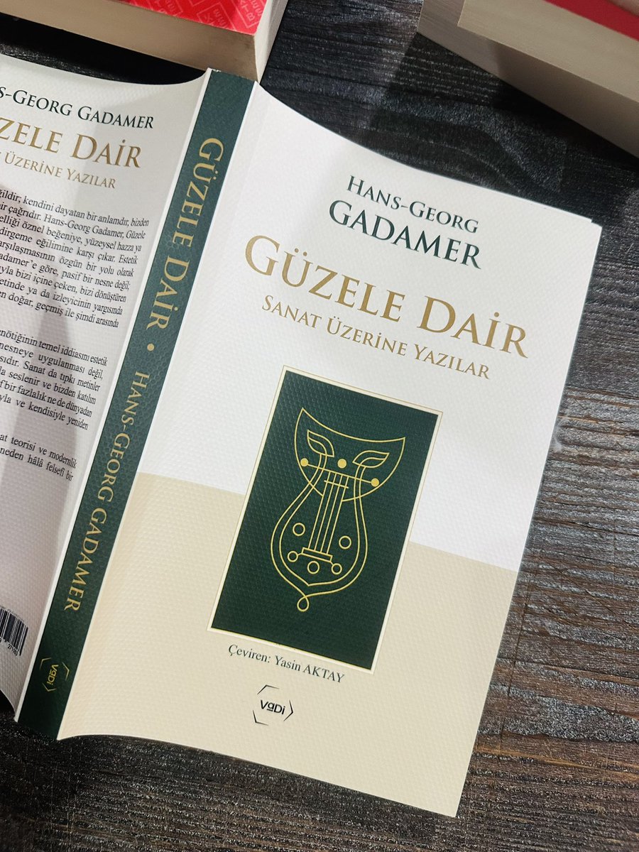 Flâneur tweet media