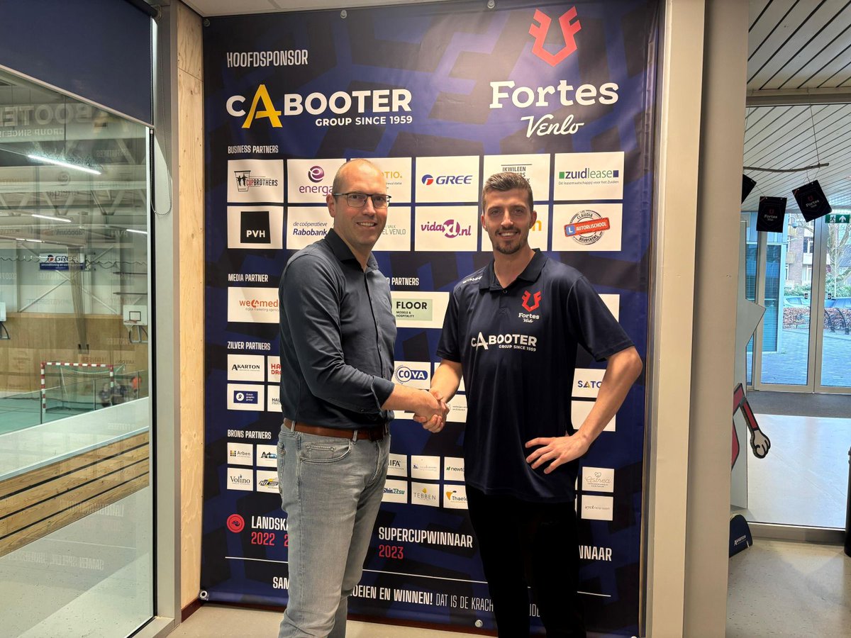 HSP_nl's tweet photo. VERRASSENDE KEUZE: DARIO POLMAN HOOFDTRAINER FORTES VENLO VROUWEN

Lees verder op: 
https://t.co/E3QdsX3T0I https://t.co/nLg2jrI92F