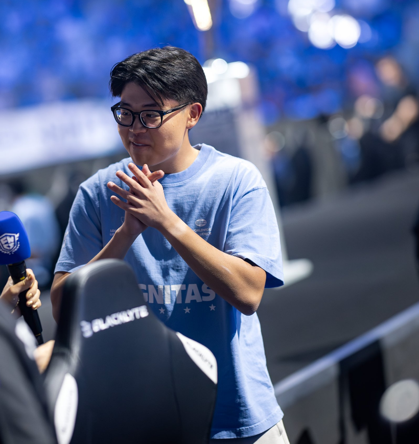 Competitive Awards tweet media