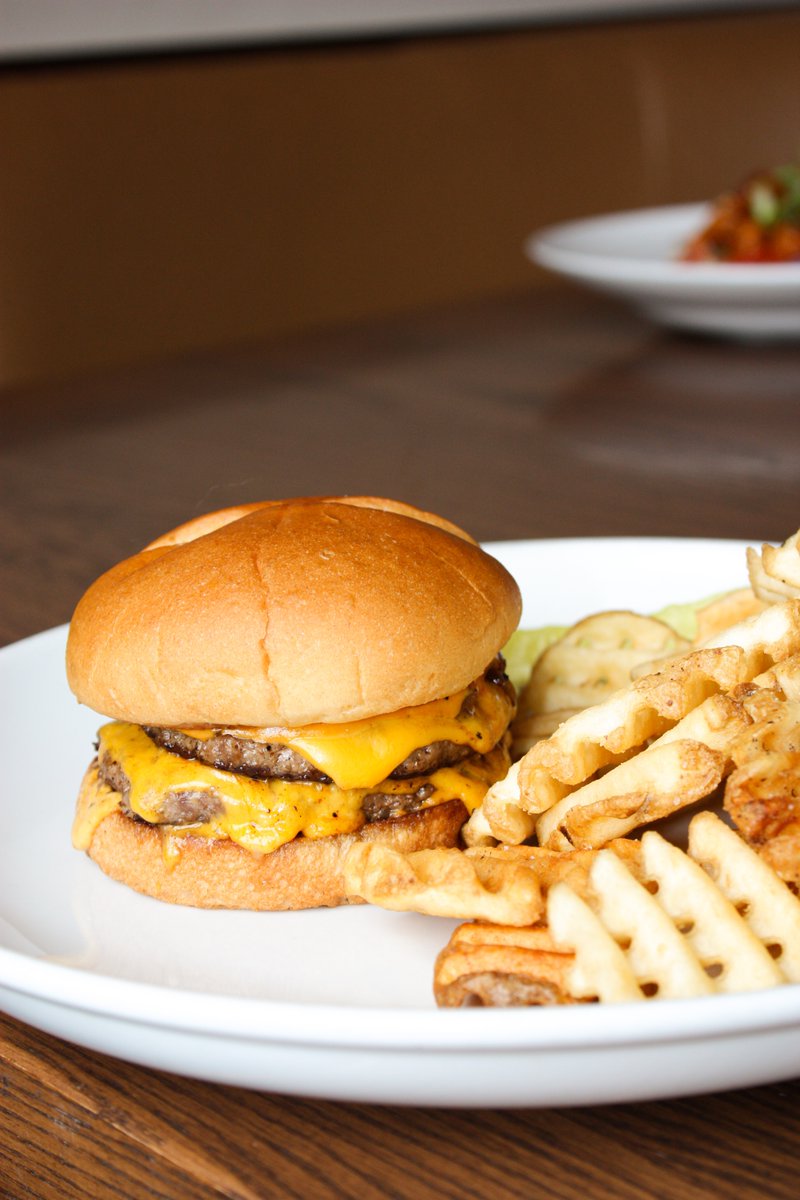 Cliff's Taphouse tweet media