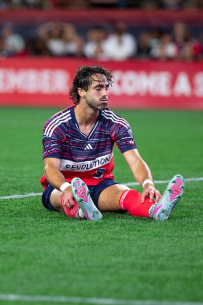 Leo Campana has call-up to Ecuador withdrawn after suffering Hamstring Injury

• Recently returned to action after missing past 2 games with a "Lower Body" injury

📸: <a href="/AdrianHeinsohn/">Adrian Heinsohn-Roe</a> 
#NERevs | #MLS 
📰: prostinternational.com/2026/03/23/leo…