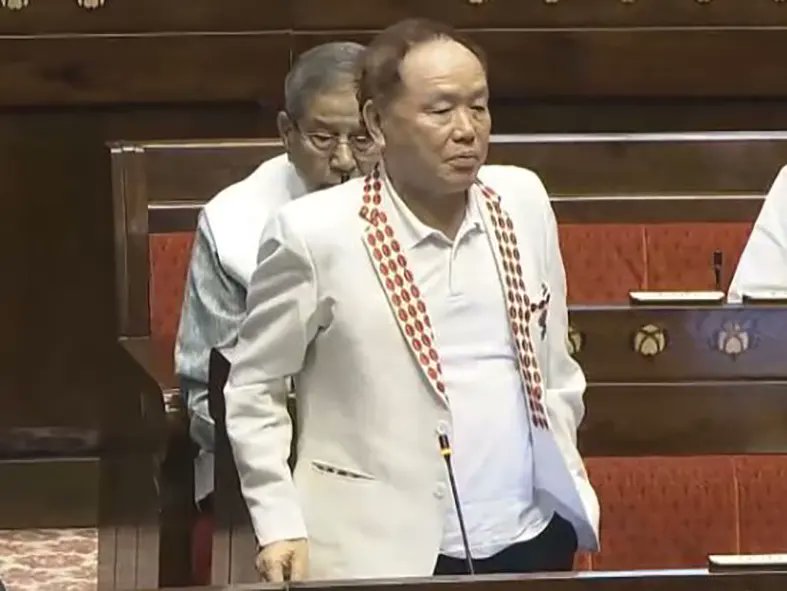 arunachaltimes_'s tweet image. (Rebia raises racial discrimination issue in RS)
#NabamRebia #racialdiscrimination #Northeast 
The Arunachal Times - arunachaltimes.in/index.php/2026…