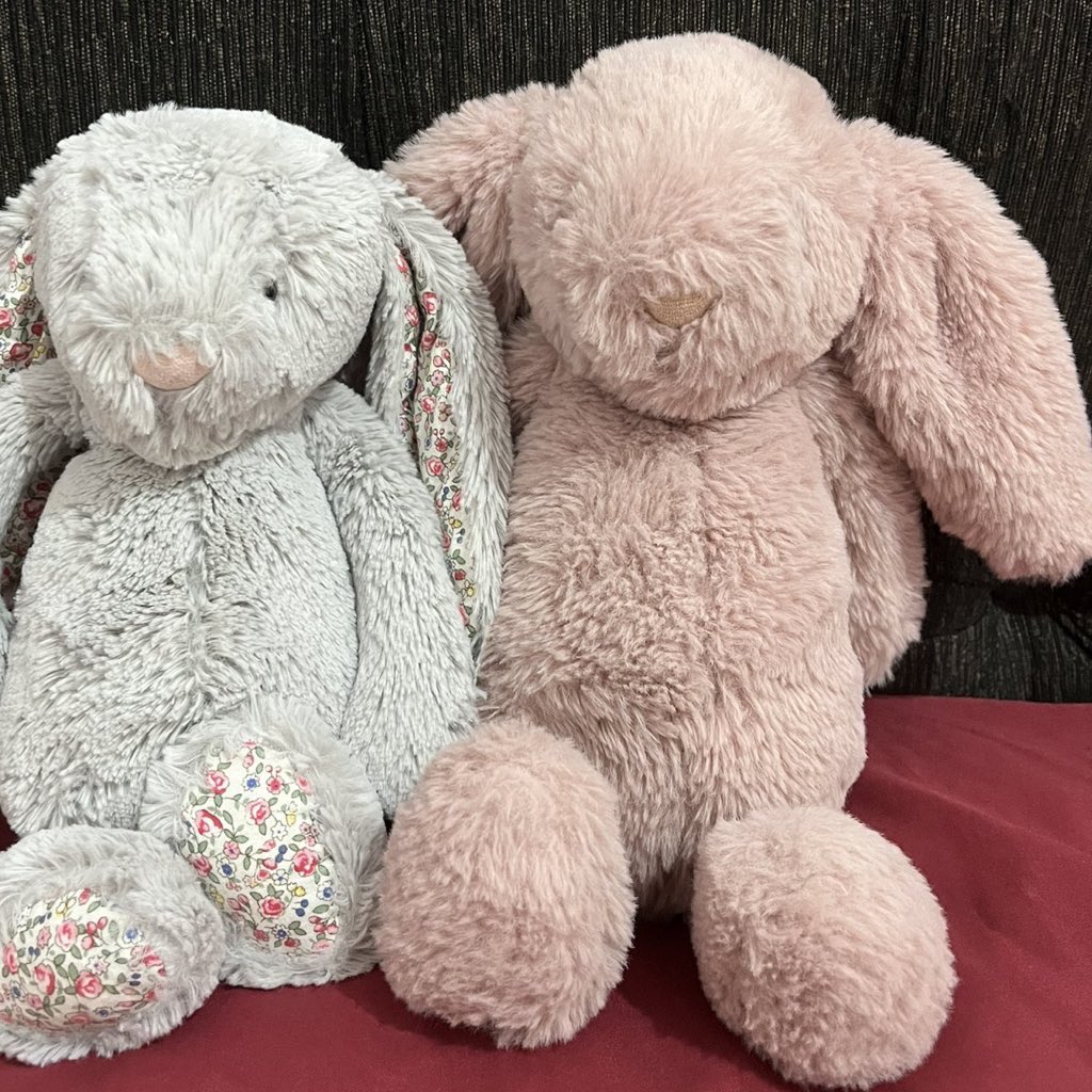 sey 𝜗𝜚 tweet media