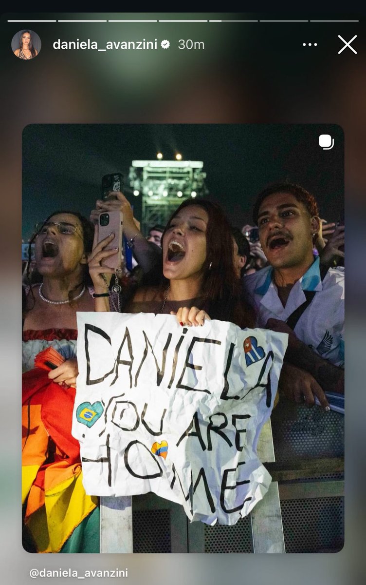 biæ lipa tweet media