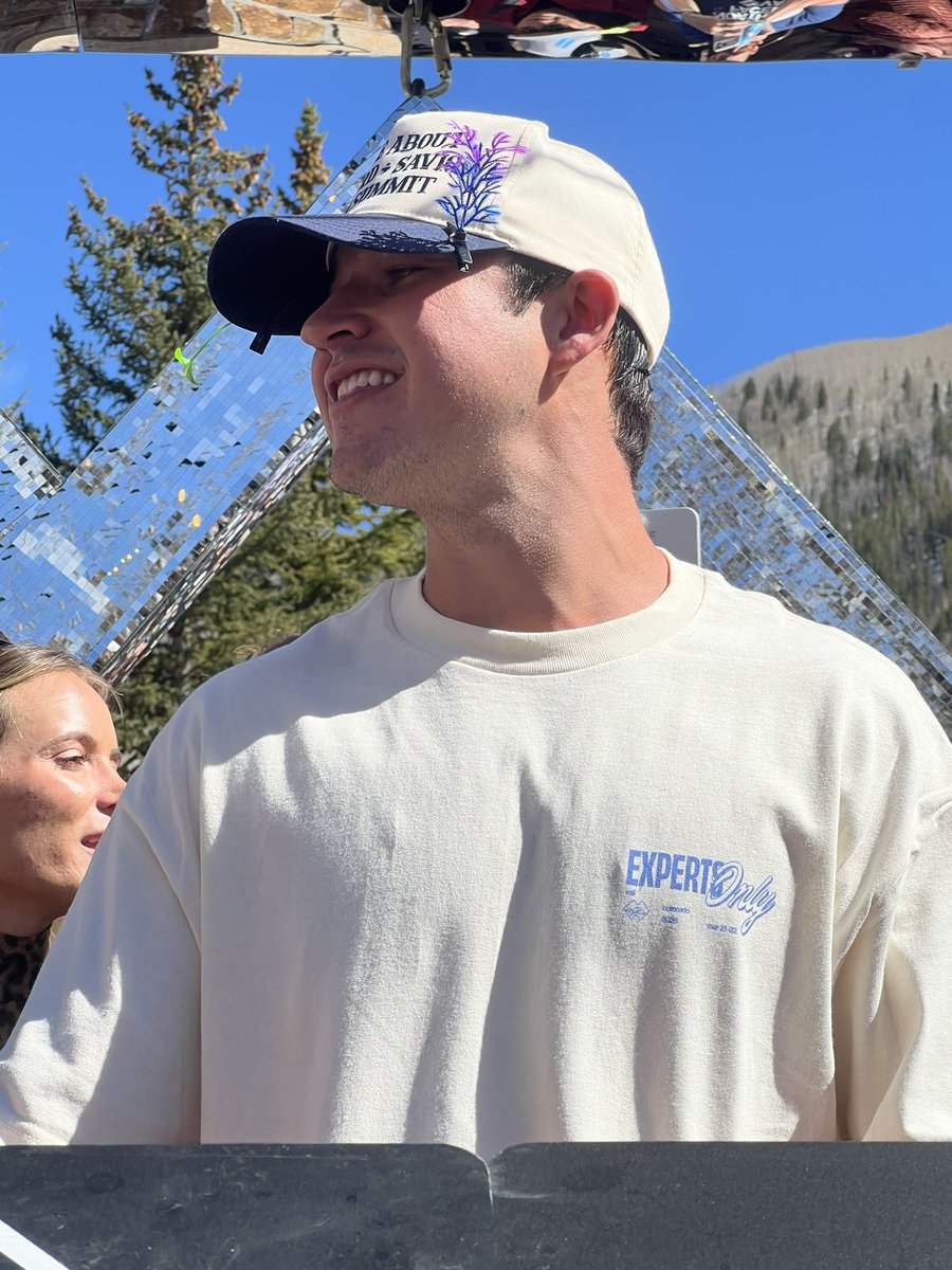 nicole ashley tweet media