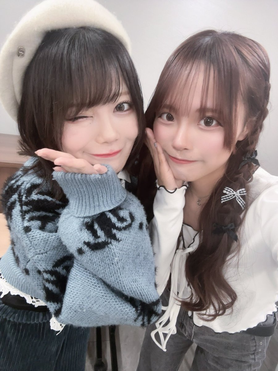 tsuki_sunnyc's tweet image. 生配信の日のツーショット📸
こんなにも沢山のかわいい女の子達が大集合する #DFES✨来るしかないね！
ドリキャラ名古屋でも写真みたいにグループの垣根を超えた組み合わせがステージ上で見れたり✨👀DreamARK大集合のイベントが沢山でたのしみいっぱい🎪

D-FES'26    5月6日(水)