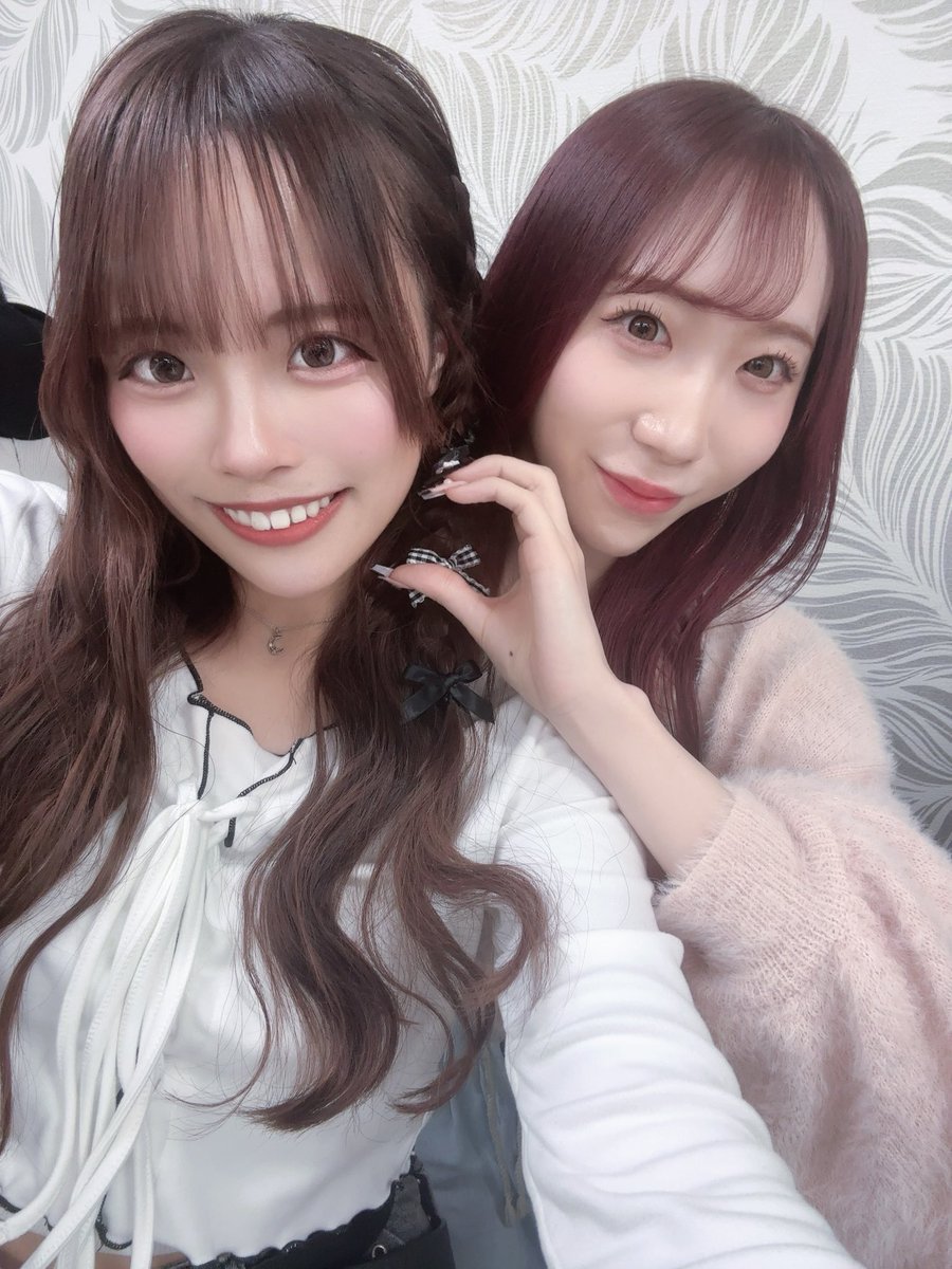 tsuki_sunnyc's tweet image. 生配信の日のツーショット📸
こんなにも沢山のかわいい女の子達が大集合する #DFES✨来るしかないね！
ドリキャラ名古屋でも写真みたいにグループの垣根を超えた組み合わせがステージ上で見れたり✨👀DreamARK大集合のイベントが沢山でたのしみいっぱい🎪

D-FES'26    5月6日(水)