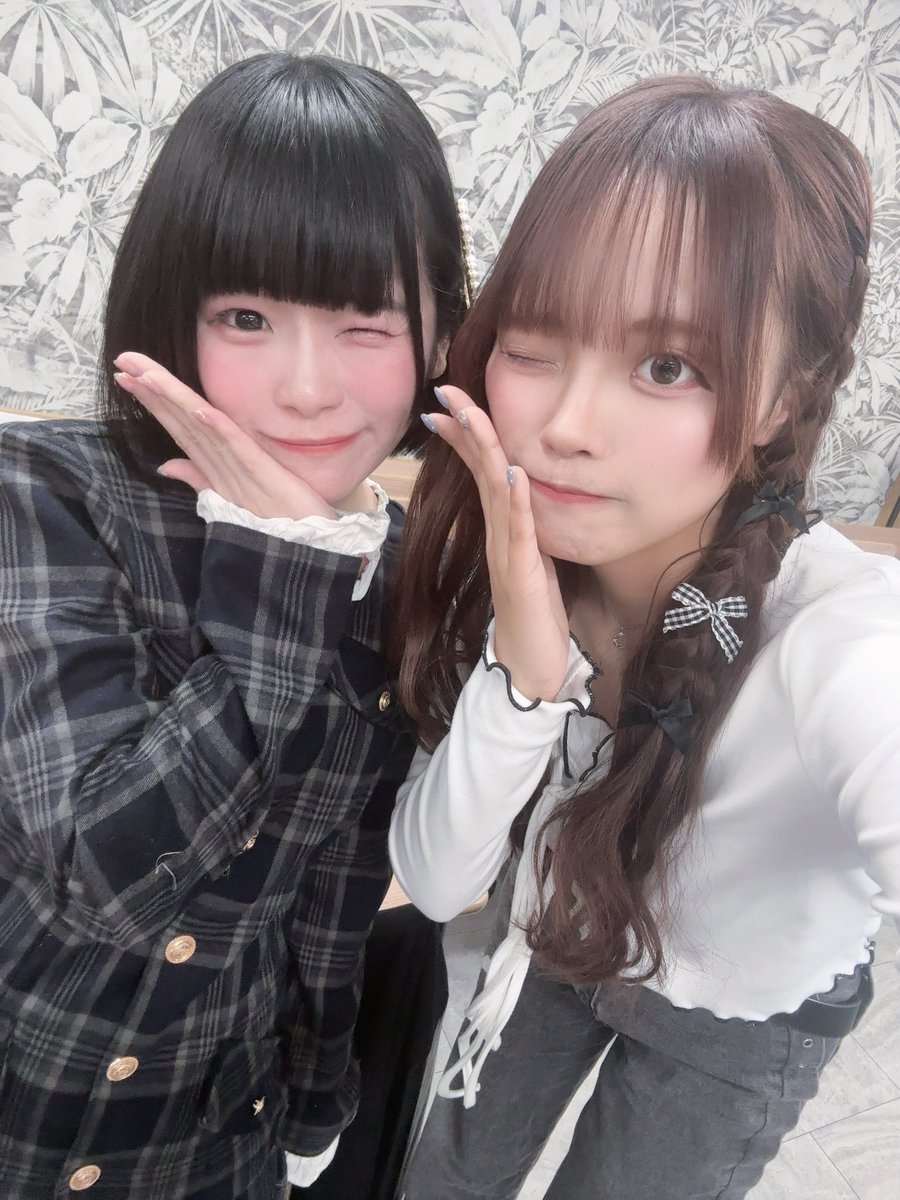 tsuki_sunnyc's tweet image. 生配信の日のツーショット📸
こんなにも沢山のかわいい女の子達が大集合する #DFES✨来るしかないね！
ドリキャラ名古屋でも写真みたいにグループの垣根を超えた組み合わせがステージ上で見れたり✨👀DreamARK大集合のイベントが沢山でたのしみいっぱい🎪

D-FES'26    5月6日(水)