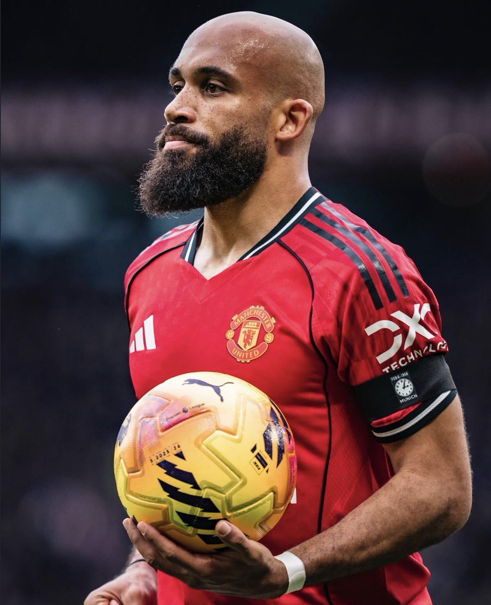 rú𝑩𝑬𝑵 🇵🇹 tweet media