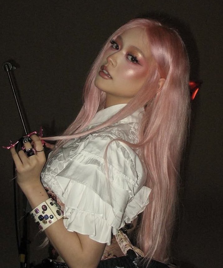 GIRLSET BASE tweet media