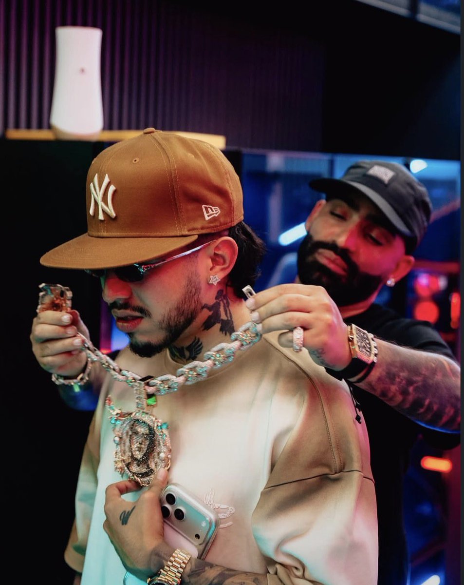 SEÑOR ELEGANTE tweet media