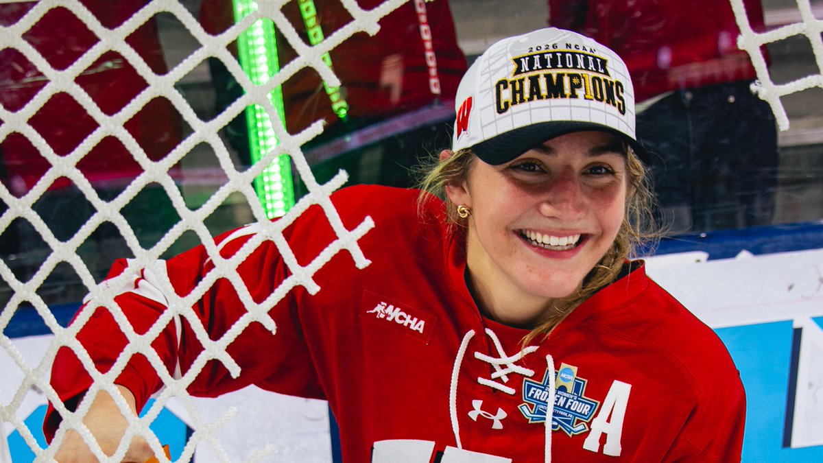 Wisconsin Hockey tweet media