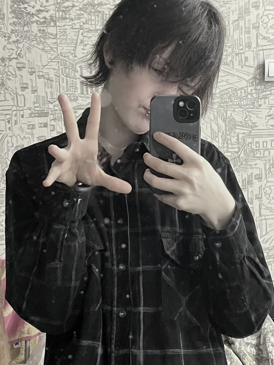 шин ݁ᛪ༙ is fatchudmaxxing tweet media