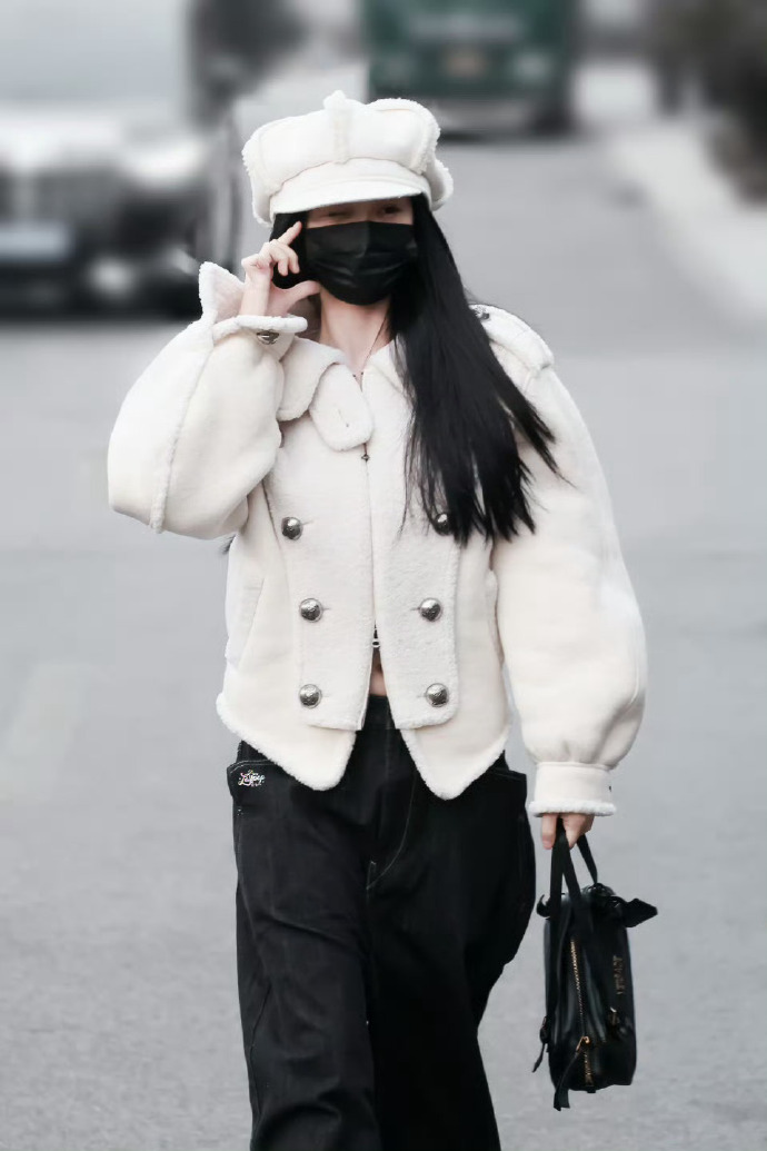 captain ron tweet media