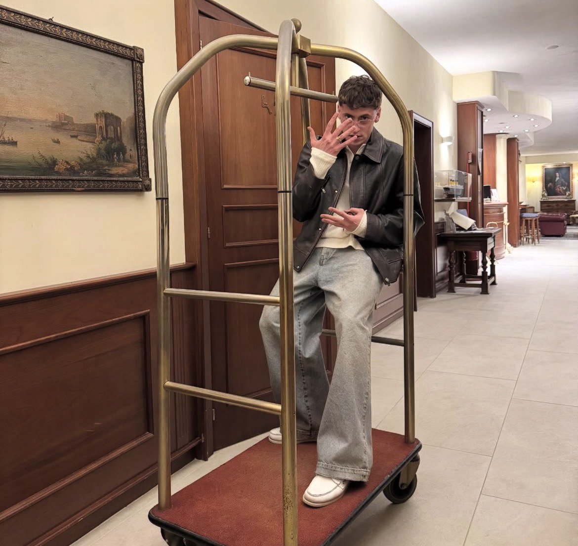 gio¹³ 𝜗ৎ poesie clandestine tweet media