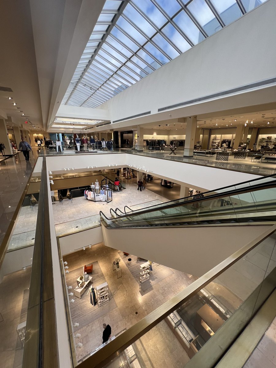 Grocerying's tweet image. #Breaking: #SaksGlobal has announced the #NeimanMarcus store at #TheWestchester in #WhitePlains, NY, will not be closing and will stay open. It looks like @Saks along with @SimonPropertyGp has reversed course on the closure of this @neimanmarcus location.