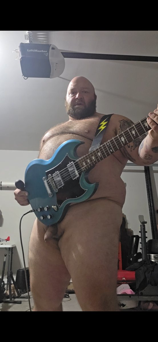 Daddy Bear tweet media