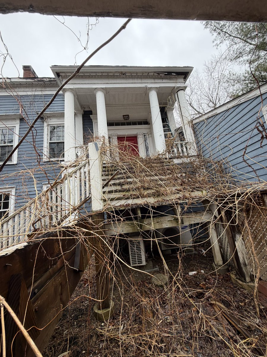 Nicholas tweet media