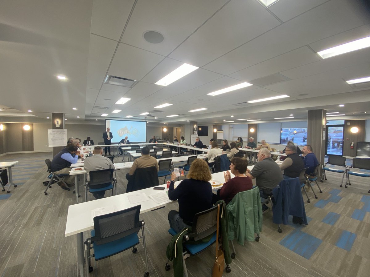 Seth Magaziner tweet media