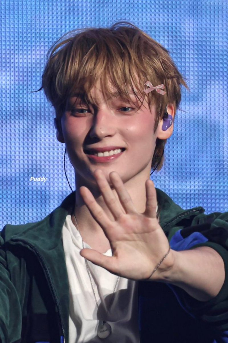 ₊˚𝜗𝜚 .⋆ tweet media