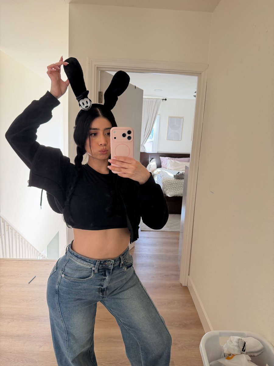 Violet Myers tweet media