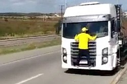 Arthur Holanda tweet media