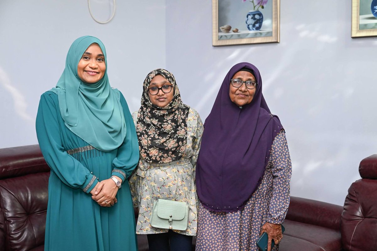 Lampu Azeez tweet media