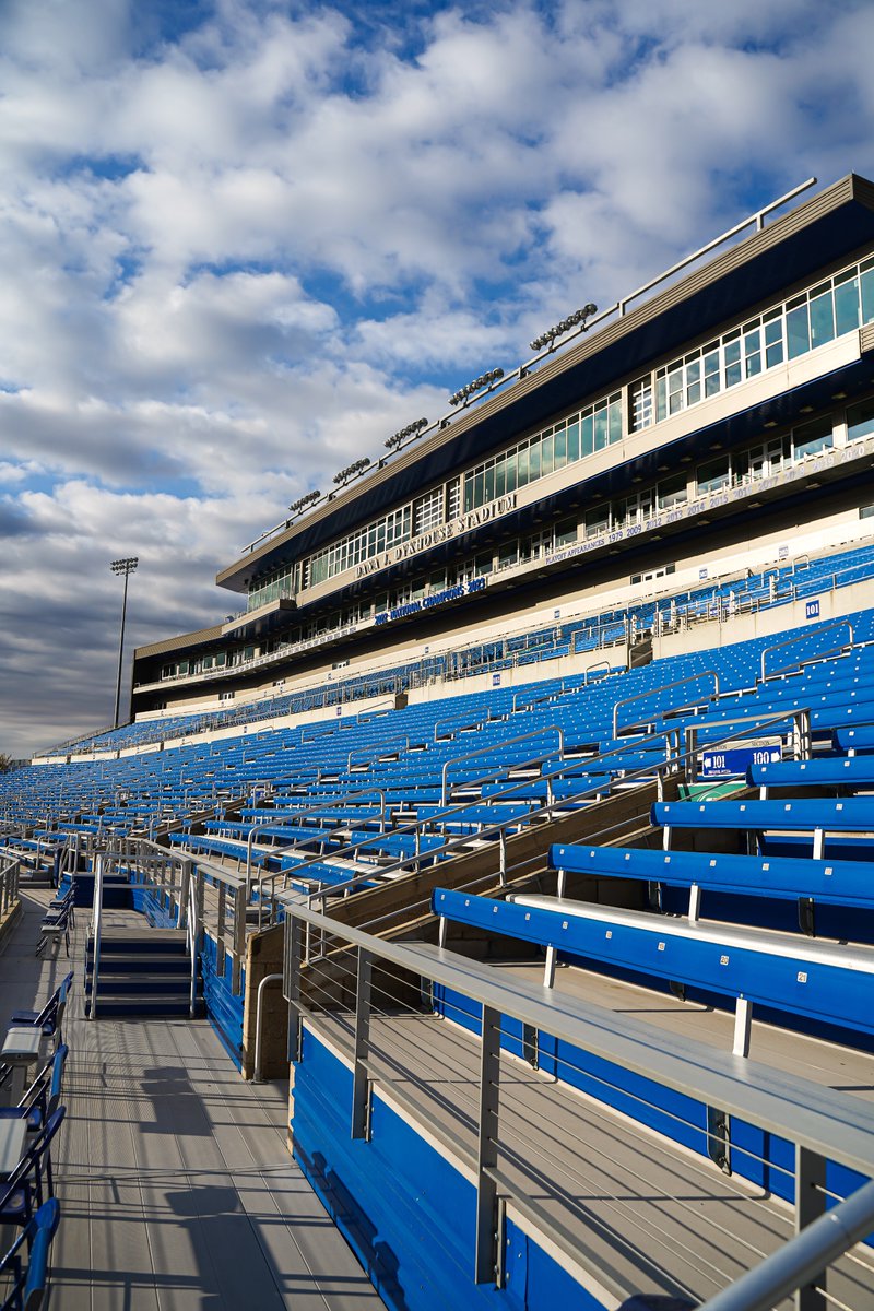 South Dakota State Jackrabbits tweet media