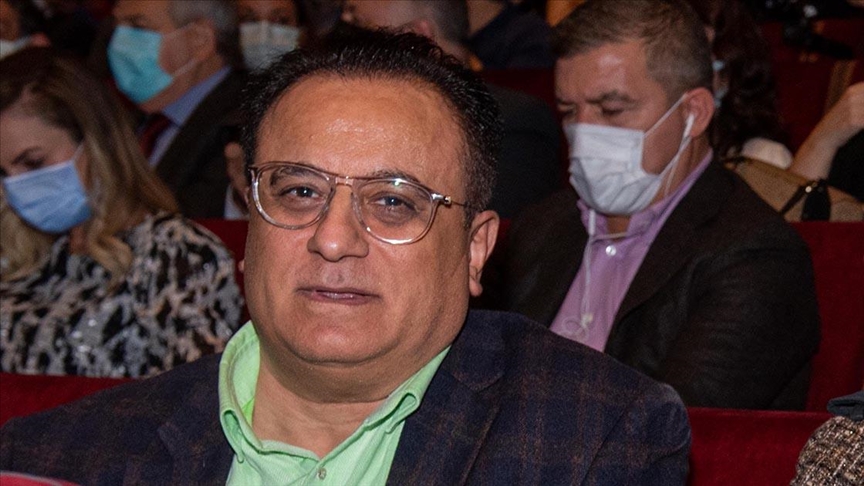 Spotlight tweet media