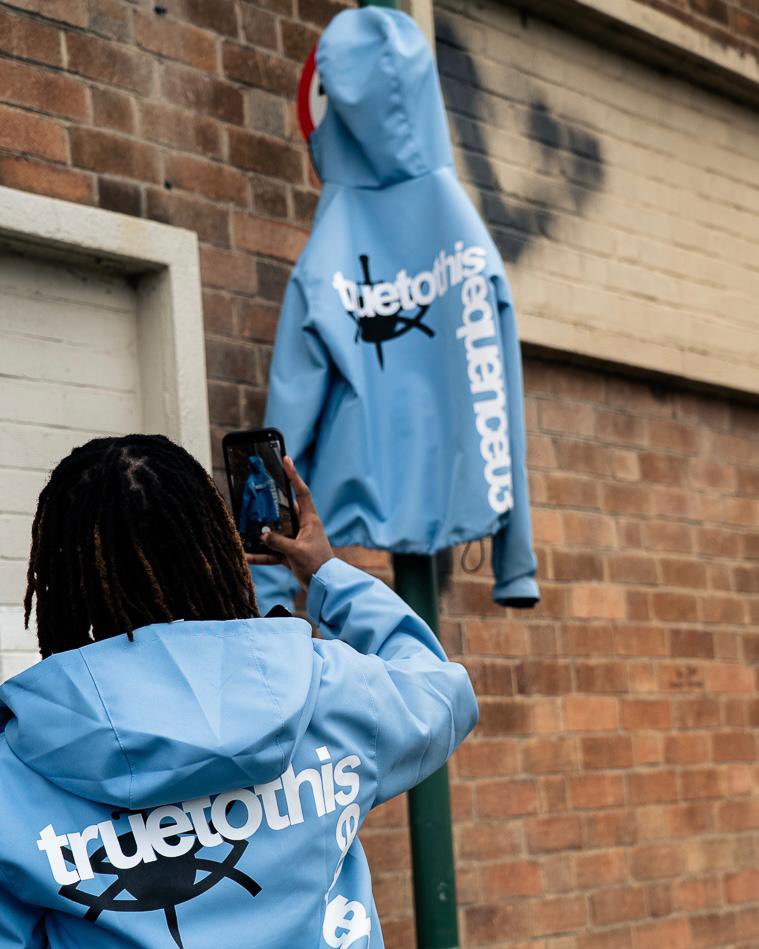 ༺🪐༻ tweet media