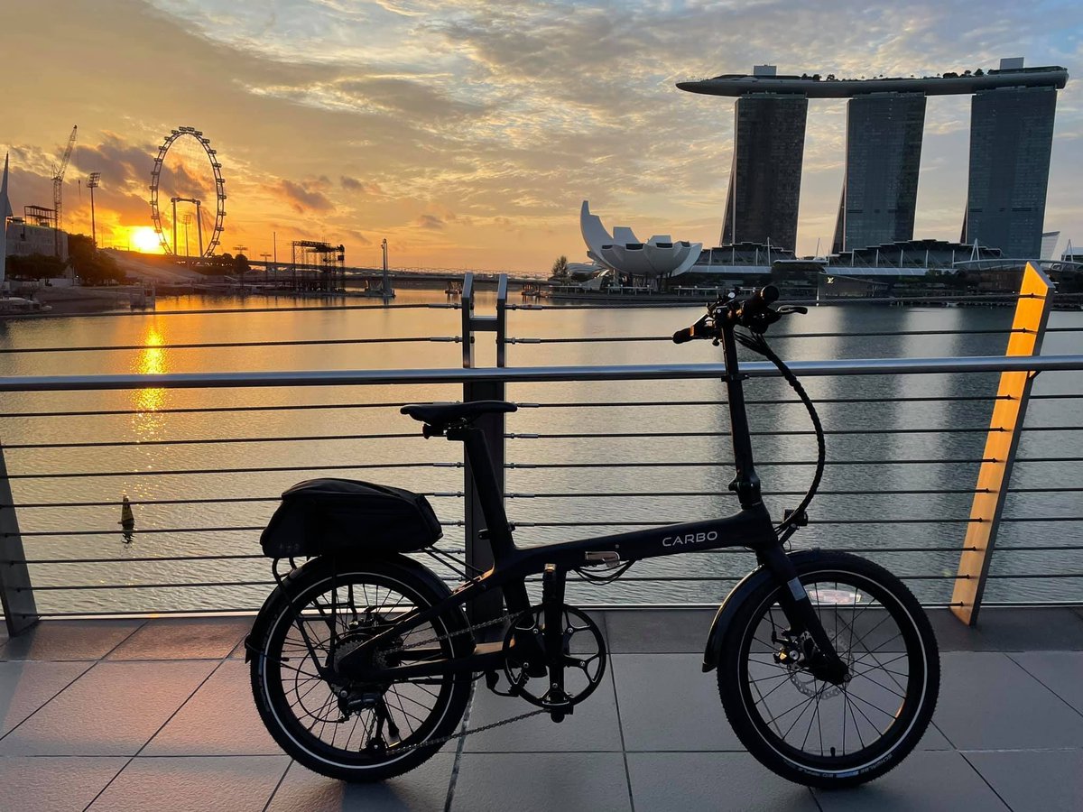 Golden hour hits different on a CARBO. 🌇 Carbon fiber elegance meets everyday performance. 

#ridecarbo #carbo #carboelectricbike #ebike #foldingebike #lightweightebike

Images courtesy of our CARBO community.