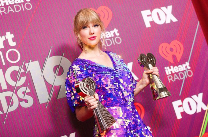 𝑲𝑼. tweet media