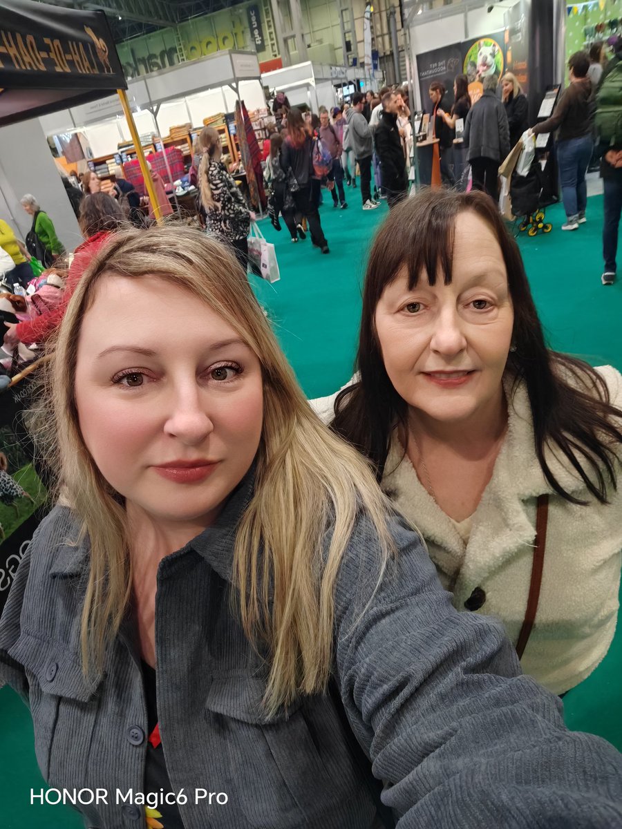 MissKayzGarner's tweet photo. @Crufts https://t.co/oV9i9D1EN0