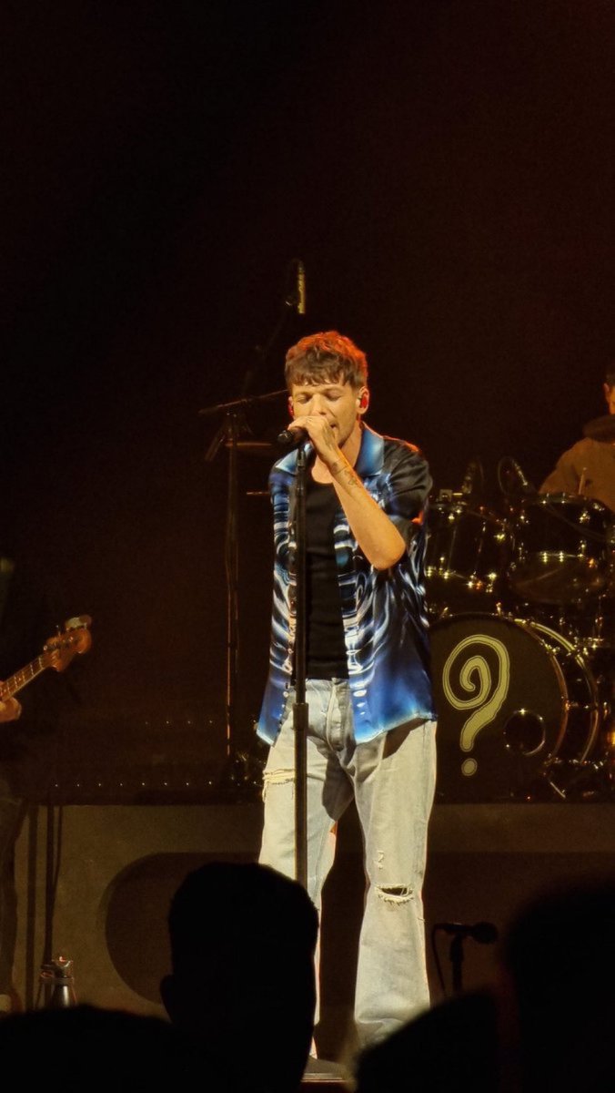 Louis Tomlinson Updates tweet media