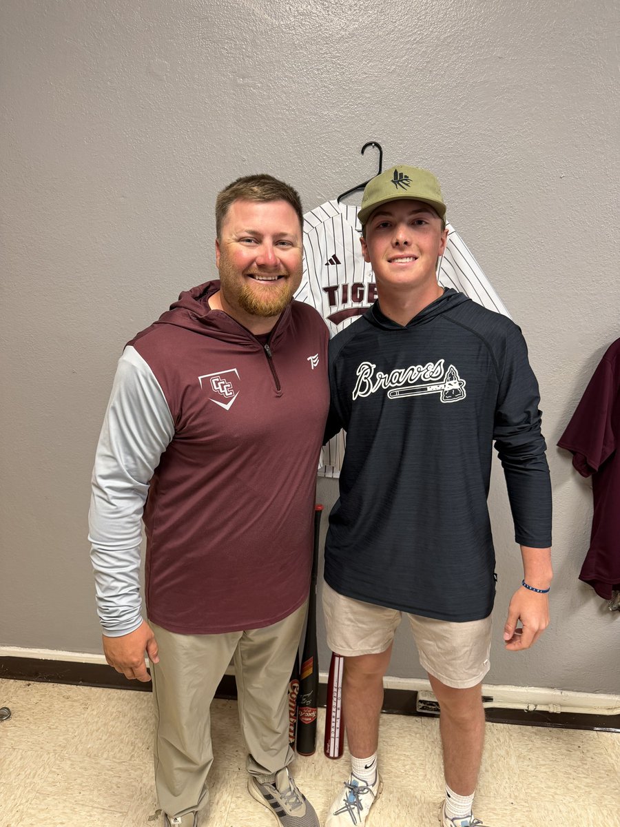 Jevan_m21's tweet photo. Blessed to receive offer from Coahoma CC after a great visit with Coach Biggs.
#AGTG https://t.co/3I0OOzwXbF