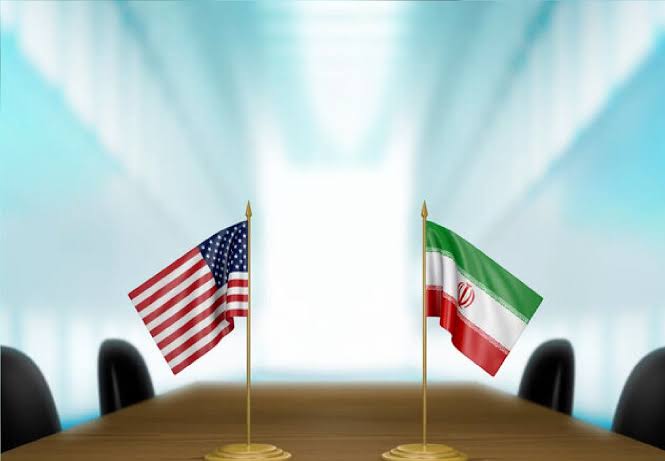 أمريكا انتقلت من التهديد إلى التفاوض..
المنطق: القوة هي التي تجبرهم😏
التهديد ليس للحرب، بل لأخذ التنازلات.
هذه طريقتهم الدائمة، وهذا دليل قوة إيران✌🏻🙂‍↔️
#منخفض_المسرات 
#طرد_امریکا_مطلب