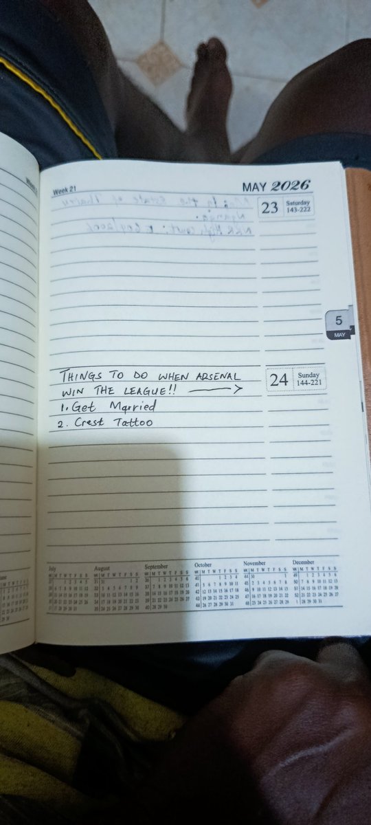cherryhenry34's tweet photo. After so much soul searching and reflection following the loss by @Arsenal .oh, and the insults I received😏😓 Nimeambiwa kazi yangu ni kurandaranda na marafiki na sitafuti bibi 😂 mara niko Baringo, pwani..At this point, it’s no longer in my hands.Wacha tuombe Sote!
Tiktaktik⏳ https://t.co/G2XJhfda6b