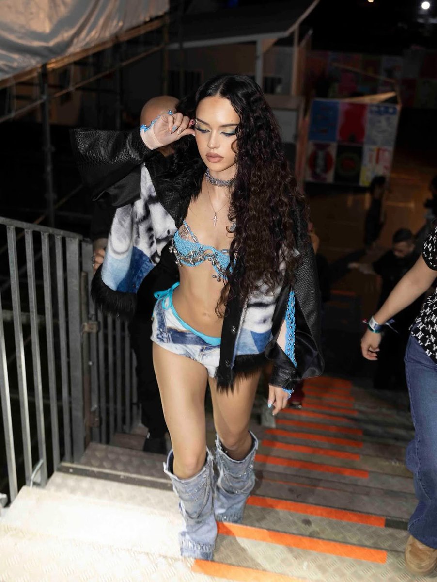 daniela pics tweet media