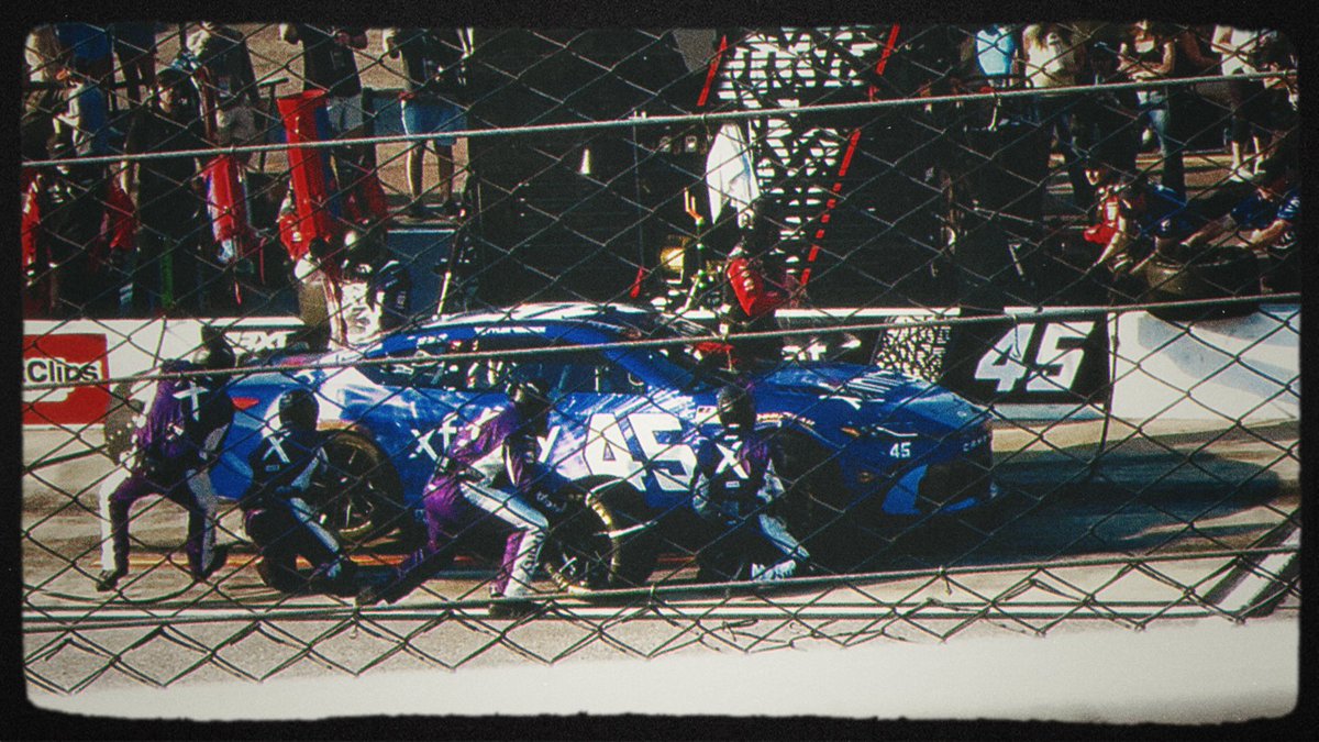 _imazack_'s tweet photo. Race winning stop @TylerReddick @23XIRacing https://t.co/l4IXXghirn