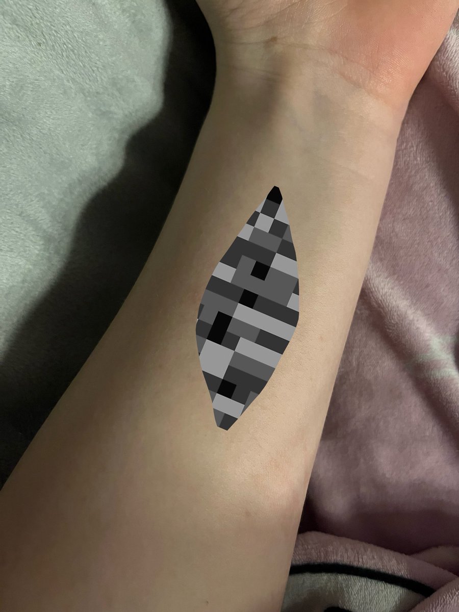 isabella 。𖦹°‧ 143 tweet media