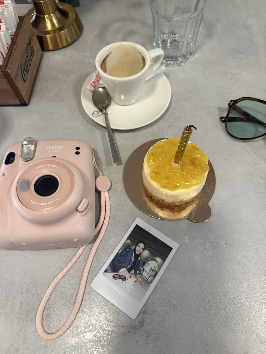 Damla D. tweet media