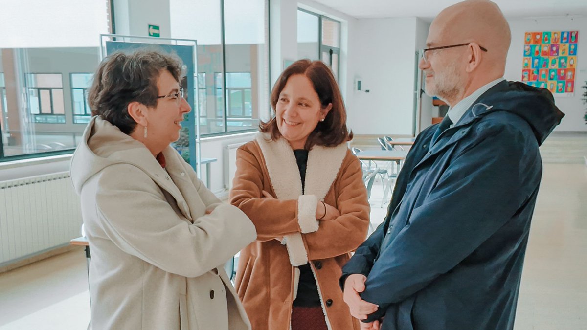 🇭🇺El rector de la Apor Vilmos Katolikus Főiskola-Hivatalos, Zoltán Gloviczki, visitó <a href="/escuni/">Escuni Centro Universitario de Educación</a> para conocer nuestro centro universitario.
Durante su visita, fortalecimos los lazos institucionales y avanzamos en los numerosos proyectos académicos y de investigación que compartimos.