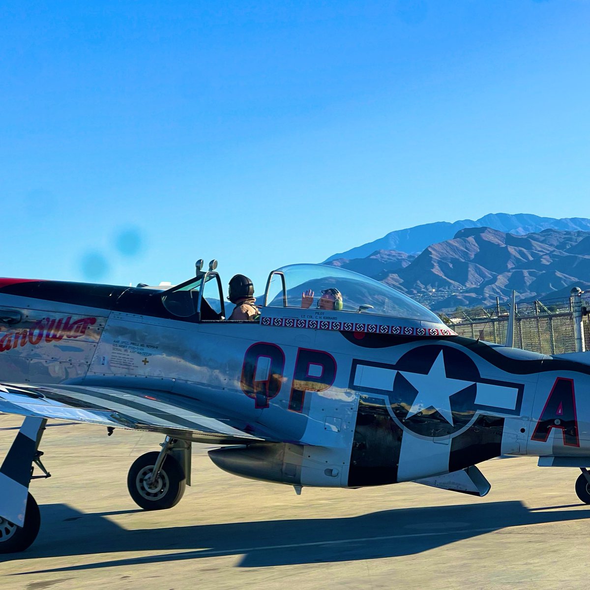 GlitterFromKC tweet media