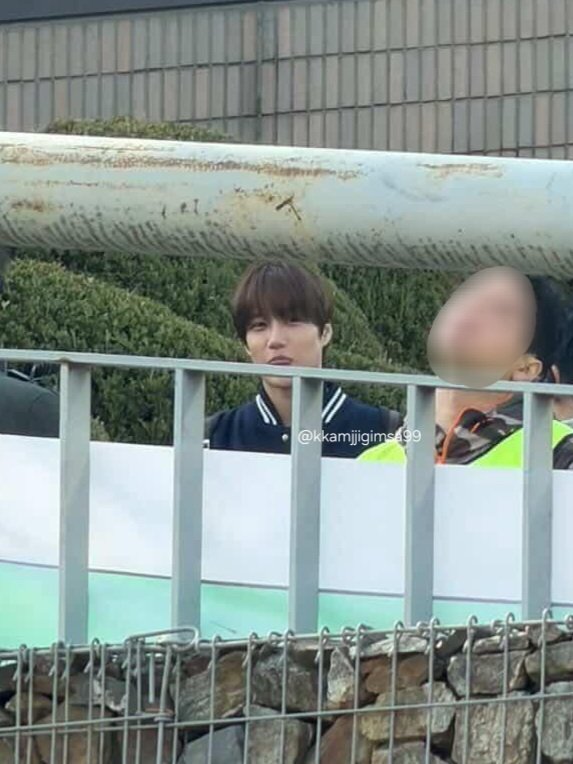 친구한테 받은 전과자 카이 사진
#KAI