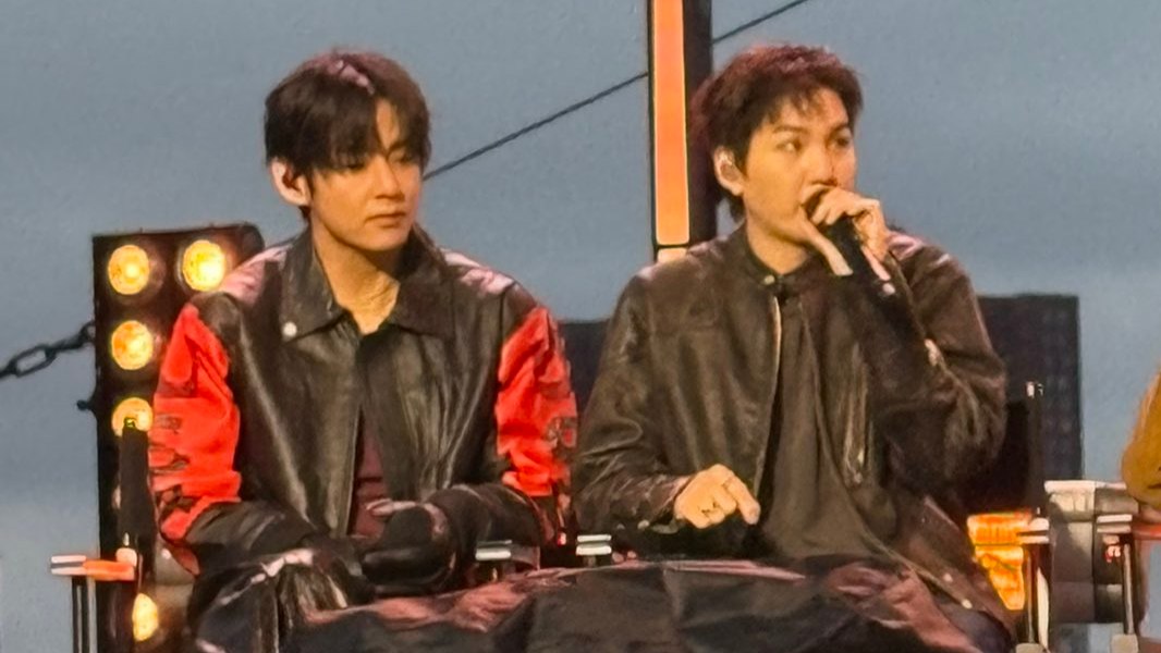 taeyunkimin's tweet photo. NEVER SEPARATE THEM EVER AGAIN https://t.co/bnRDHZ2gA3