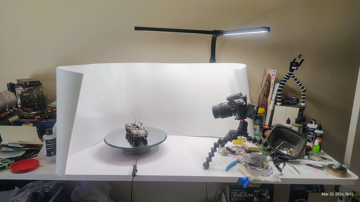 ZeCommander tweet media