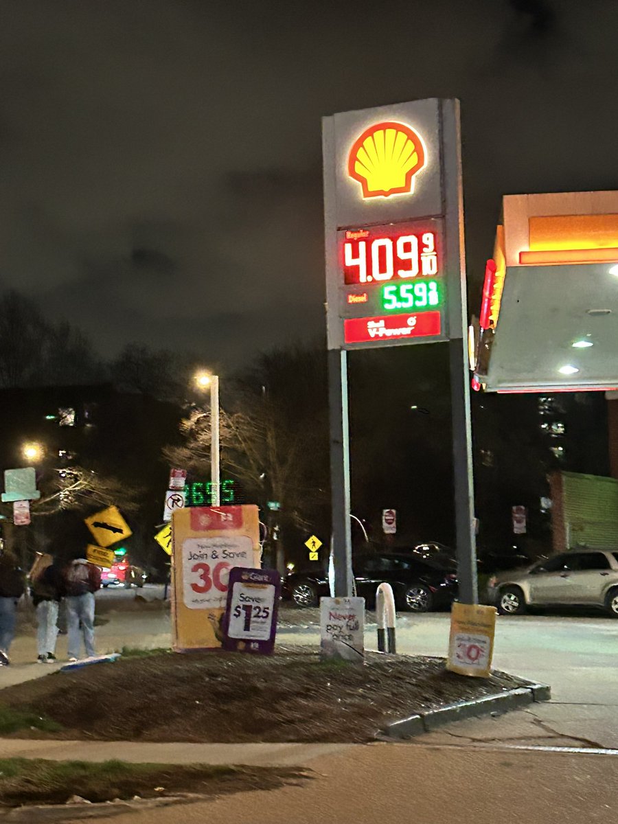 Laura Rozen tweet media