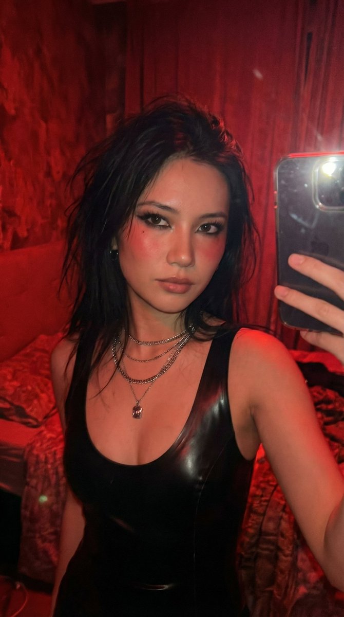 Selena Monroe tweet media