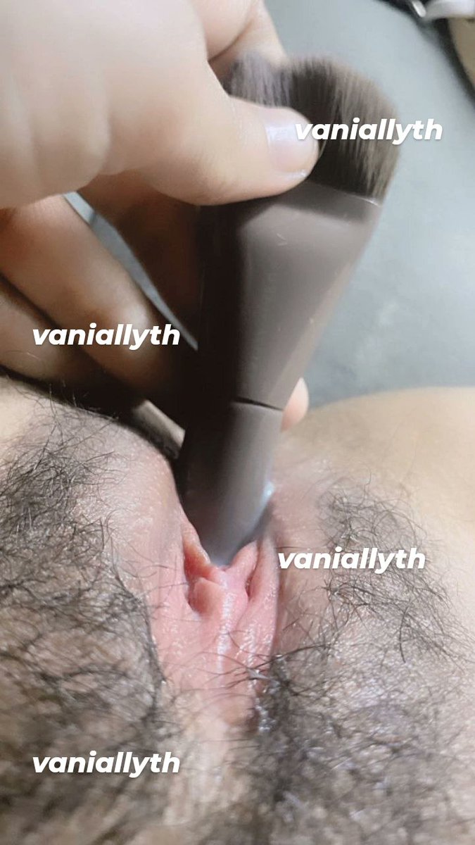 vaniaalln tweet media